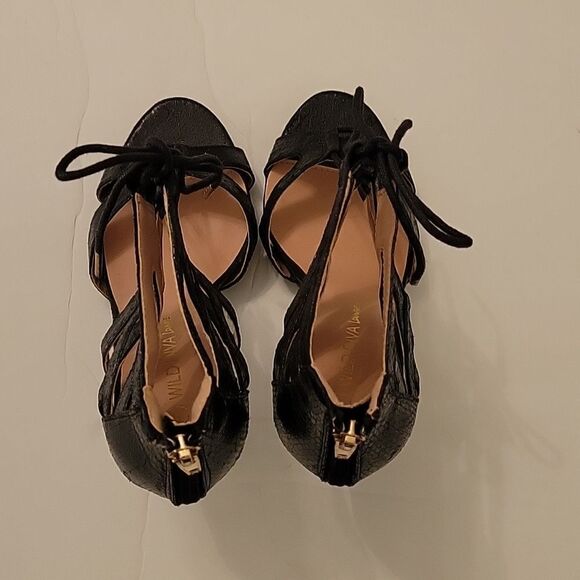 WILD DIVA LOUNGS GIVE ME  FEVER BLACK SNAKESKIN LACE-UP HEELS SANDAL - Picture 8 of 13